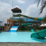 Panghegar Waterboom Bandung: Ideal Place for Family Vacation